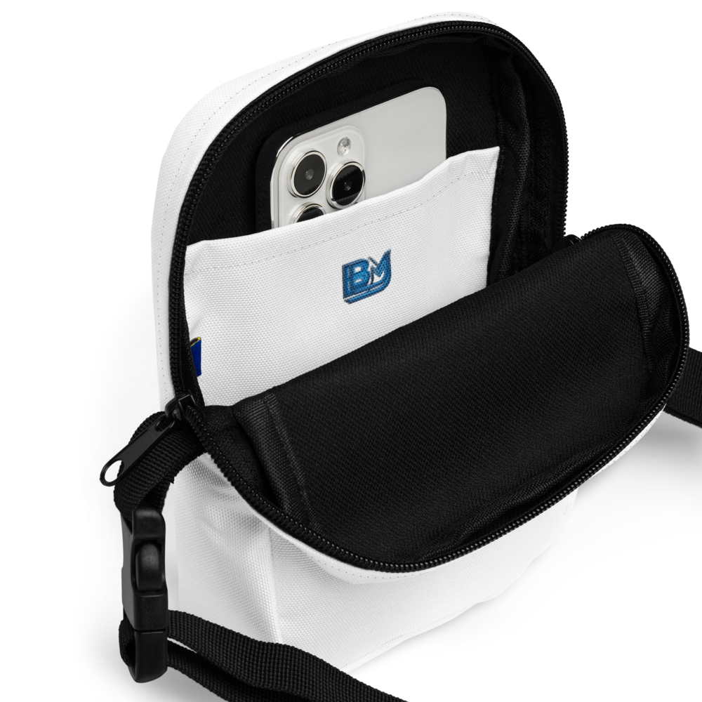 „Colecția genților crossbody Utility ‘Make It Happen’ de Mădălin Buni”